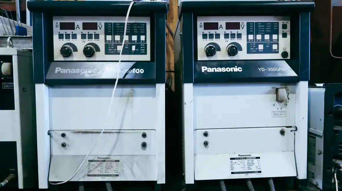 Panasonic製デジタル溶接機：高品質な溶接仕上げを実現する設備