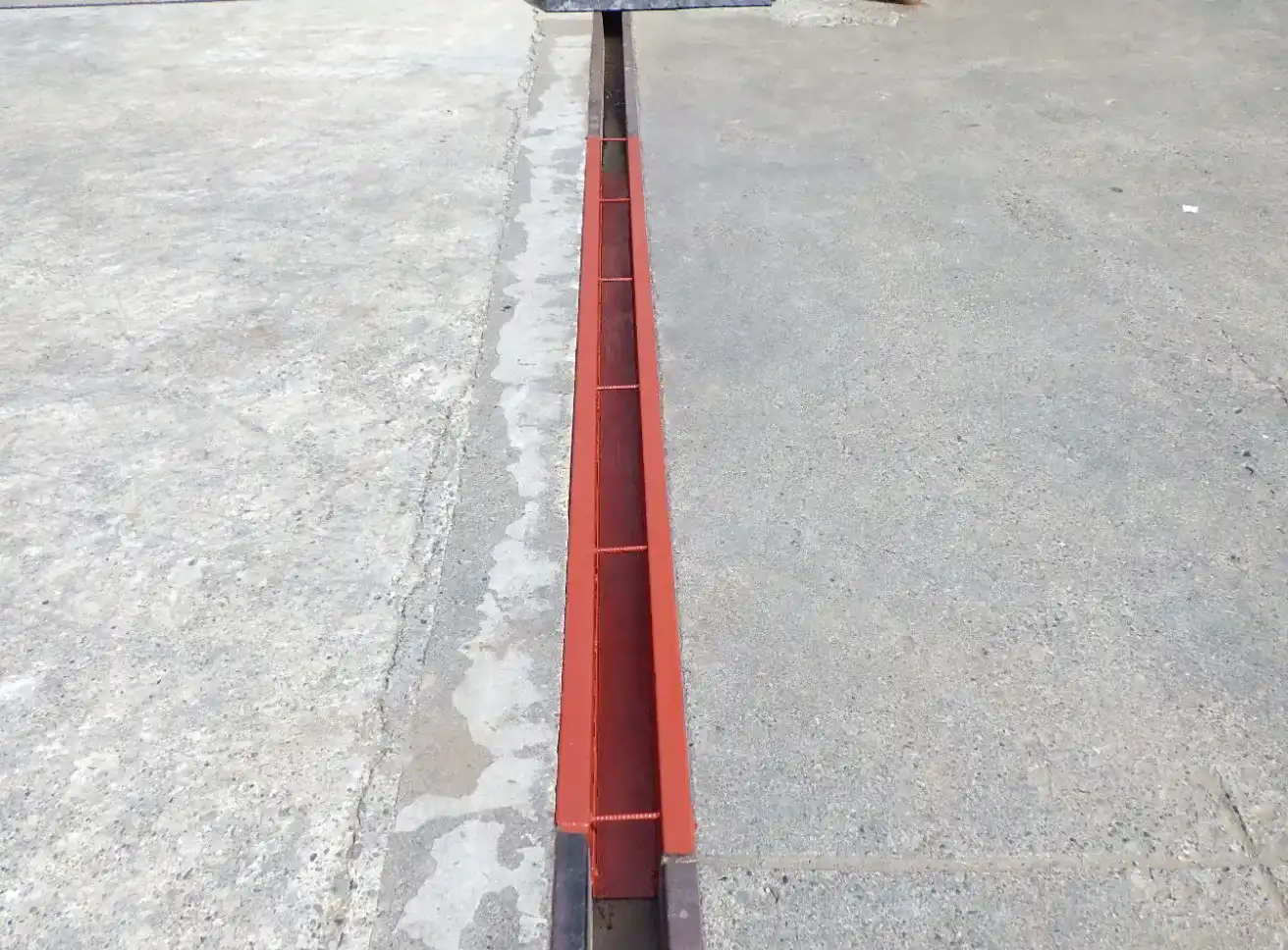 岩見沢市の株式会社Steelによる屋外小排水制作