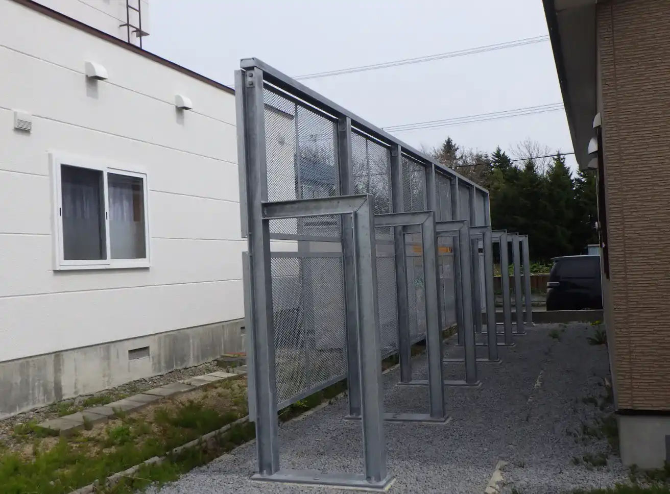 岩見沢市で株式会社Steelによる雪止めフェンス制作